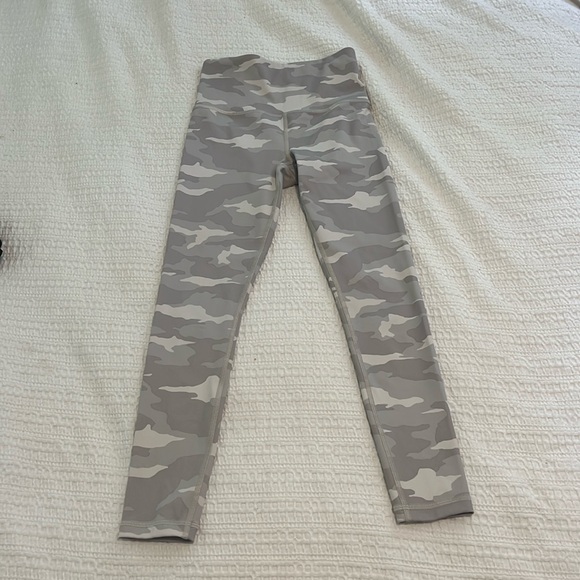 Athleta camo leggings - Picture 1 of 5